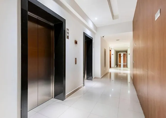 Apartment Luxury With Incredible Amenities *