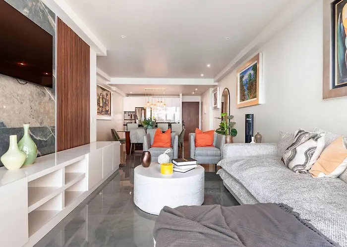 Luxury With Incredible Amenities Apartment